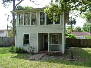 1208 Myrtle Ave, Sanford, FL 32771-2836