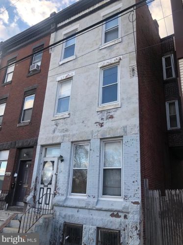 1814 22nd St, Philadelphia, PA 19145-1942