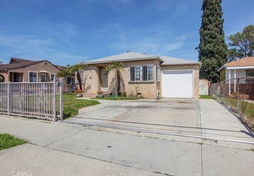 5259 Clark St, Lynwood, CA 90262-5445