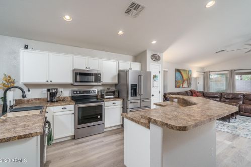 20906 86th Ave, Peoria AZ  85382-7413 exterior