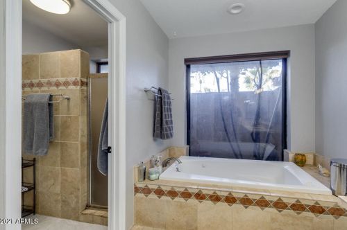 7204 Paradise Dr, Scottsdale AZ 85260-5436 exterior