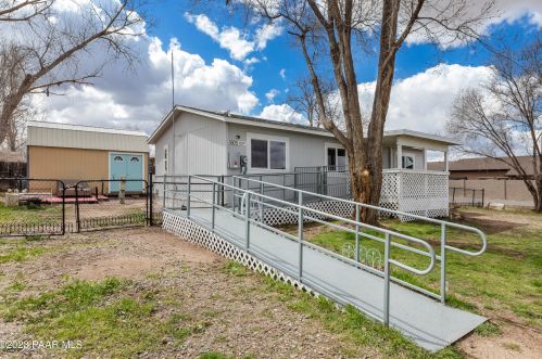 1805 Rhonda Rd, Chino Valley, AZ 86323-7071