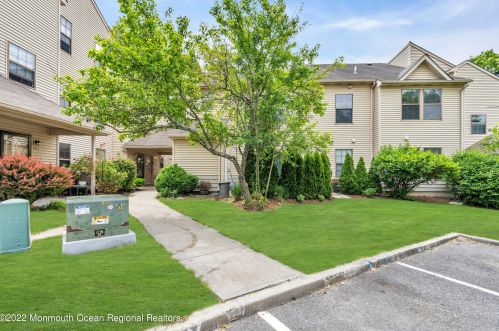1007 Violet Ln, Jackson Twp, NJ 08527-4155
