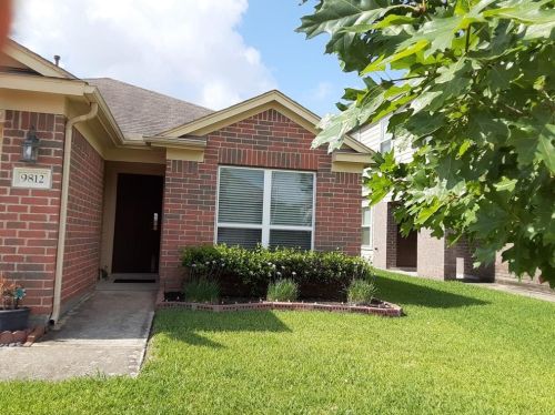 9812 Lace Flower Way, Conroe TX  77385-6085 exterior