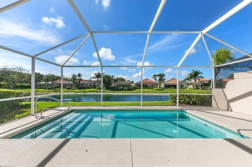 4978 Ventura Ct, Naples, FL 34109-3387