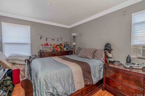 129 69th Way, Long Beach CA  90805-1237 exterior
