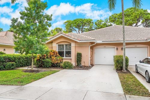 376 Coral Trace Cir, Delray Beach, FL 33445-3618