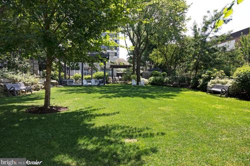 2001 Hamilton St, Philadelphia PA  19130-4298 exterior