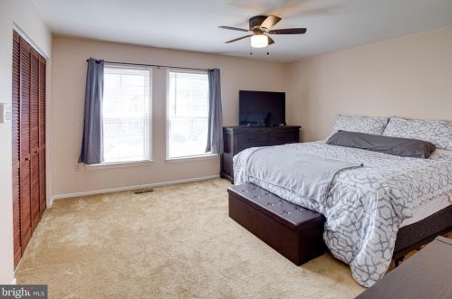 3522 Caledonia Cir, Woodbridge VA  22192-1063 exterior