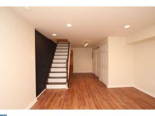 319 Green St, Philadelphia PA  19123-2938 exterior