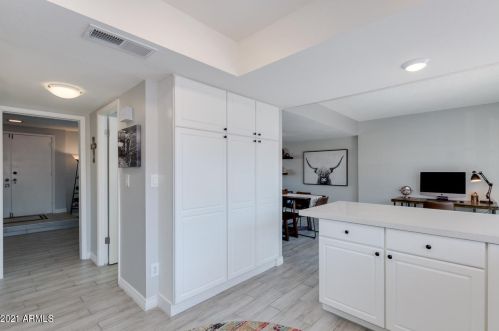 4919 Granite Reef Rd, Scottsdale AZ  85251-1726 exterior
