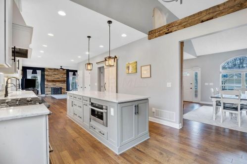 8310 Skelton Ct, Blacklick OH  43004-8750 exterior