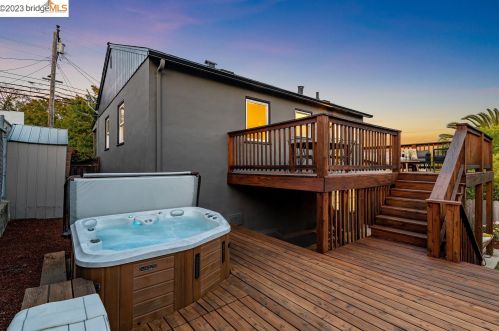 4817 Brookdale Ave, Oakland CA  94619-2510 exterior