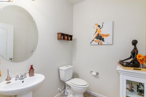 415 Sonnet Ct, Oakley CA  94561-5087 exterior