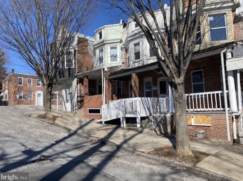 1109 Oak St, Wilmington, DE 19805-4337