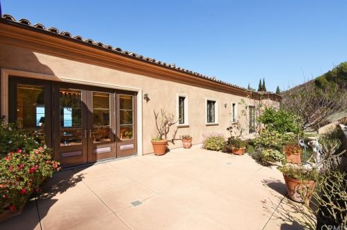 1128 Palos Verdes Dr, Palos Verdes Estates CA 90274-0015 exterior