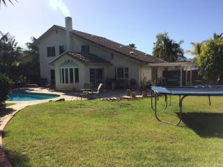 2414 Majano Pl, Carlsbad CA  92009-9137 exterior