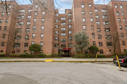 40 Fleetwood Ave, Mount Vernon, NY 10552-2866