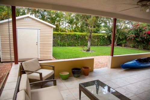 205 3rd Ter, Dania Beach, FL 33004-4129