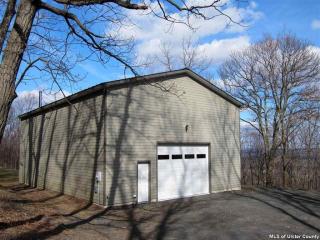 66 Black Hawk Trl, Gardiner, NY 12525-5003