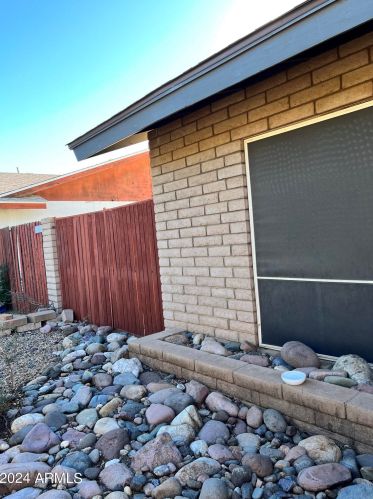 4547 Butler Dr, Glendale, AZ 85302-5202
