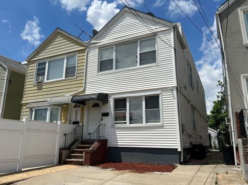 150-20 99th Pl, Jamaica, NY 11417-3004