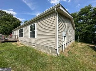 1039 High Point Dr, Maysville, WV 26833-9514