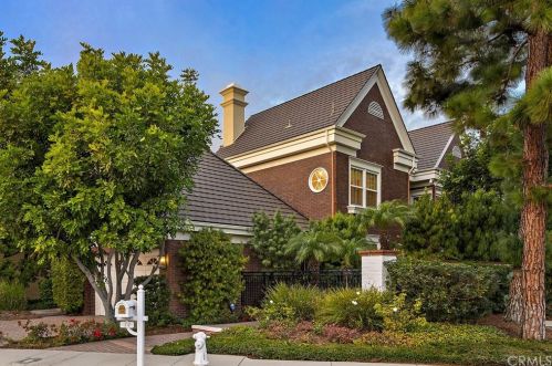 14 Belcourt Dr, Newport Beach, CA 92660-4215