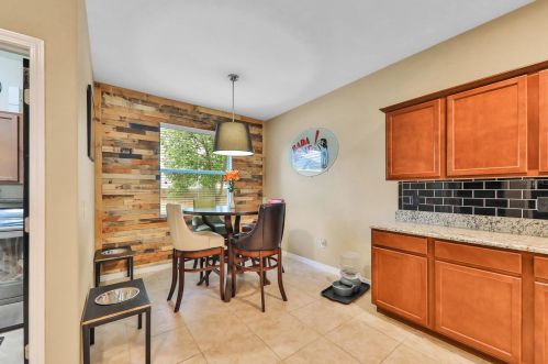 10719 Carloway Hills Dr, Wimauma FL  33598-6140 exterior