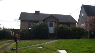 411 3rd Ave, Ocosta, WA 98520-1815
