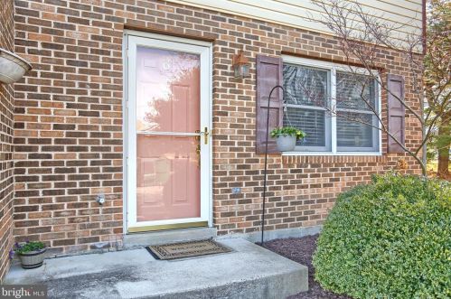 55 Cabin Hollow Rd, Siddonsburg, PA 17019-9795