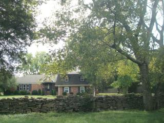 1034 Waller Rd, Brentwood, TN 37027-8325