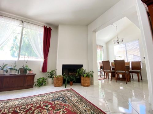 30422 Daisy Ct, Santa Clarita CA  91384-3779 exterior