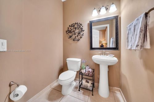 9027 18 St, Hollywood FL 33028-2501 exterior