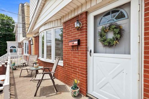 61 Broadway, Bayonne, NJ 07002-3406