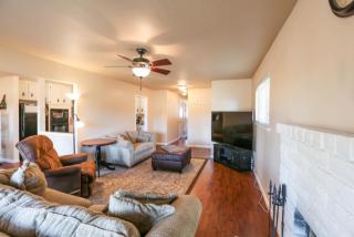 60 Villa Pacheco Ct, Hollister, CA 95023-6334