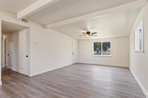2720 Sparks Way, Modesto CA  95350-1744 exterior