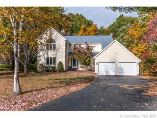 46 Walnut Farms Dr, Farmington, CT 06032-2131