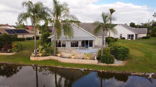 5846 Westbourgh Ct, Naples, FL 34112-8803