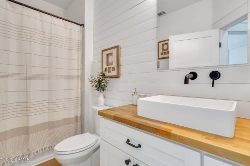 34 Chiffelle St, Bluffton SC  29909-4562 exterior