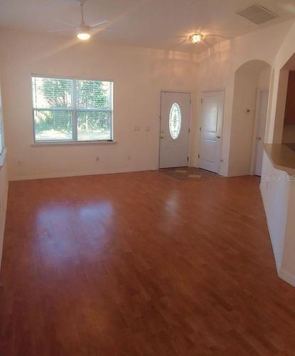 38803 Carroll St, Umatilla, FL 32784-9507