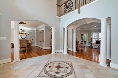 109 Peria Dr, Rocky Hill CT  06067-1741 exterior