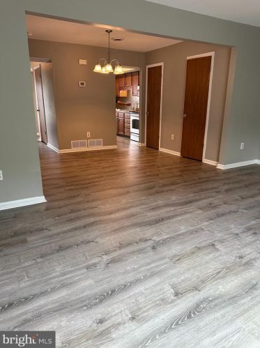 1108 Pheasant Dr, Carlisle, PA 17013-1251