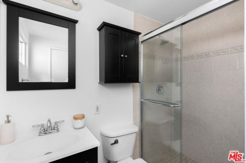 7189 Hoover Way, Buena Park CA  90620-3820 exterior