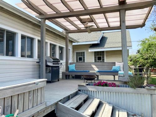 2214 33 St, Galveston TX 77550-7508 exterior