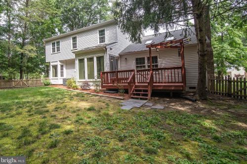 6104 Fox Point Rd, Fredericksburg VA  22407-8330 exterior