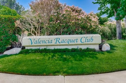 27058 Rio Prado Dr, Santa Clarita, CA 91354-2254