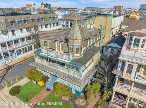 19 Main Ave, Ocean Grove, NJ 07756-1323