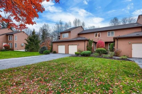 235 Tree Top Ln, Yorktown Hgts, NY 10598-5330