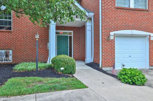 602 Fawn Run Dr, Newport, KY 41076-5708